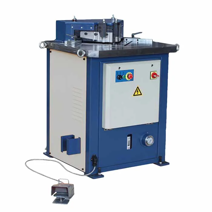 Hydraulic notching machine
